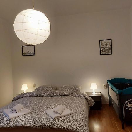 Makabo-Apartment In House Скопие Екстериор снимка