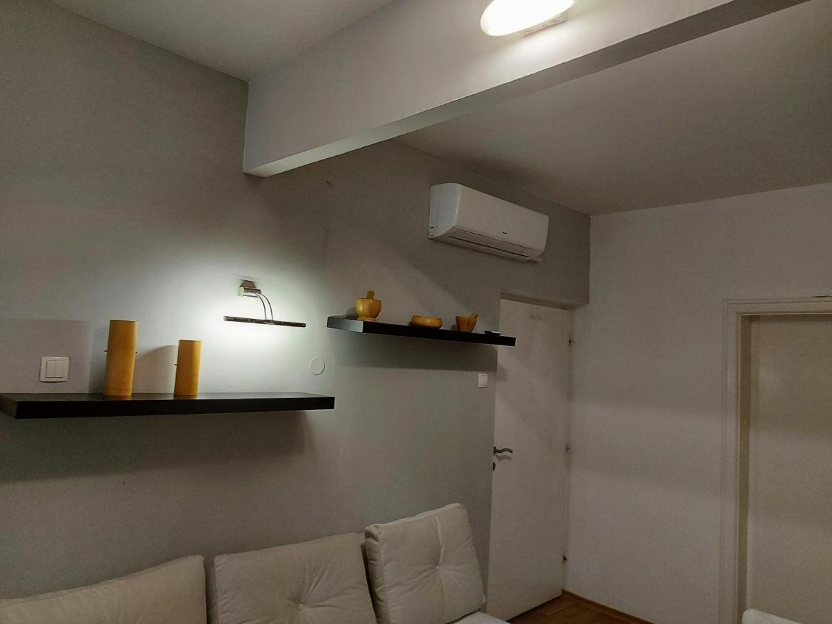 Makabo-Apartment In House Скопие Екстериор снимка