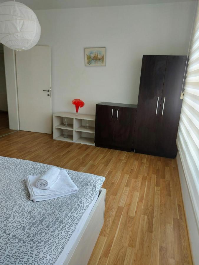 Makabo-Apartment In House Скопие Екстериор снимка