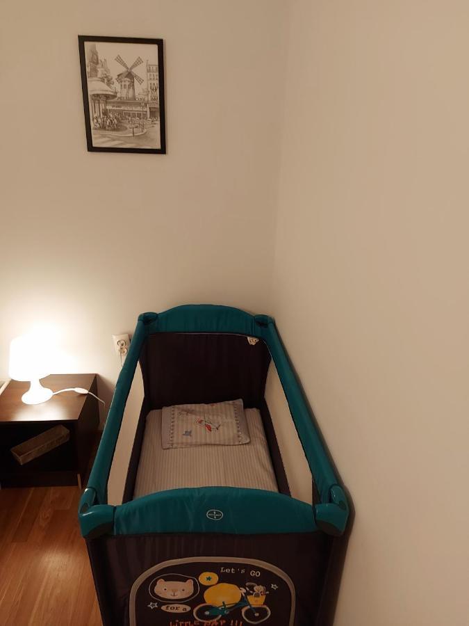 Makabo-Apartment In House Скопие Екстериор снимка