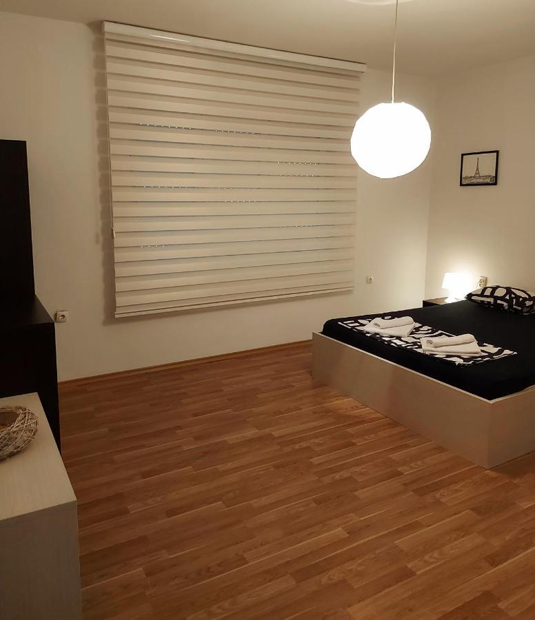 Makabo-Apartment In House Скопие Екстериор снимка